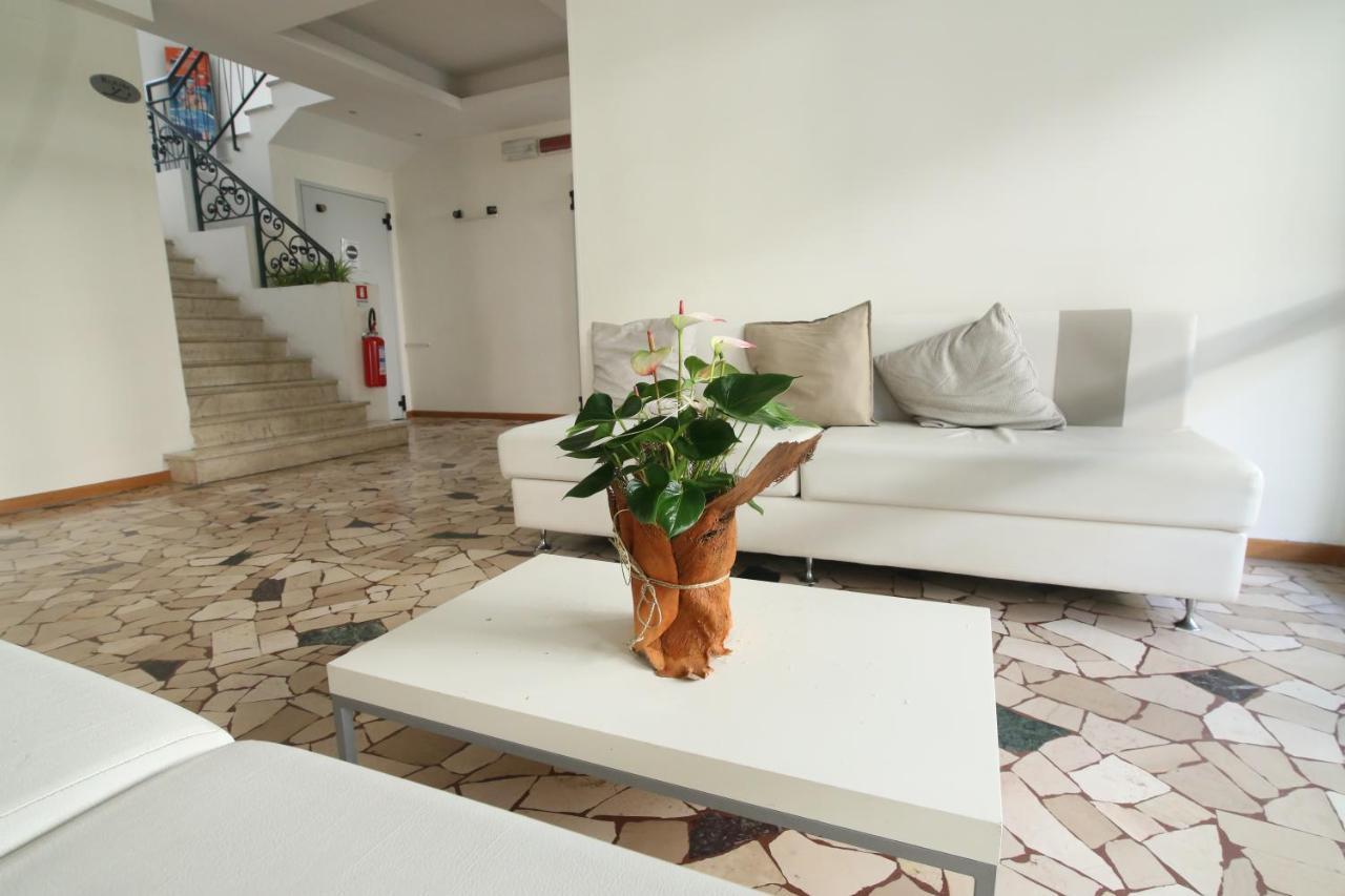 Hotel Soave Rimini Esterno foto