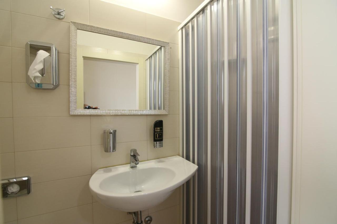 Hotel Soave Rimini Esterno foto