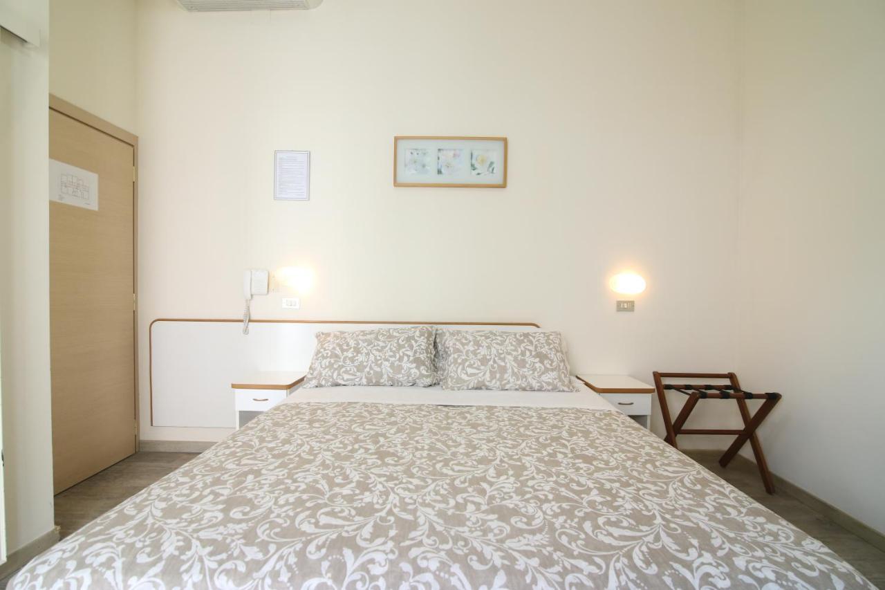 Hotel Soave Rimini Esterno foto