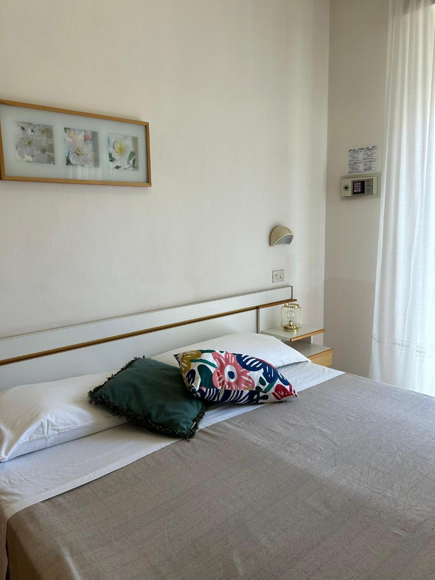 Hotel Soave Rimini Esterno foto